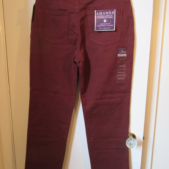 NEW Gloria Vanderbilt "Amanda" Slimming Jeans, Stretch Cotton - Picture 3 of 6
